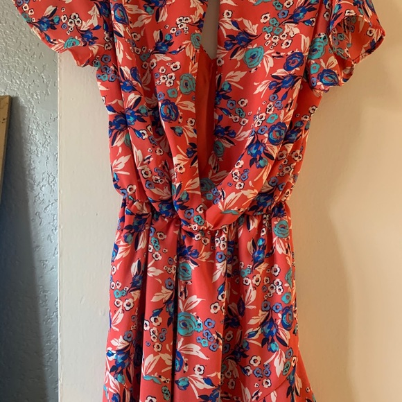FLORAL ROMPER - Picture 2 of 4